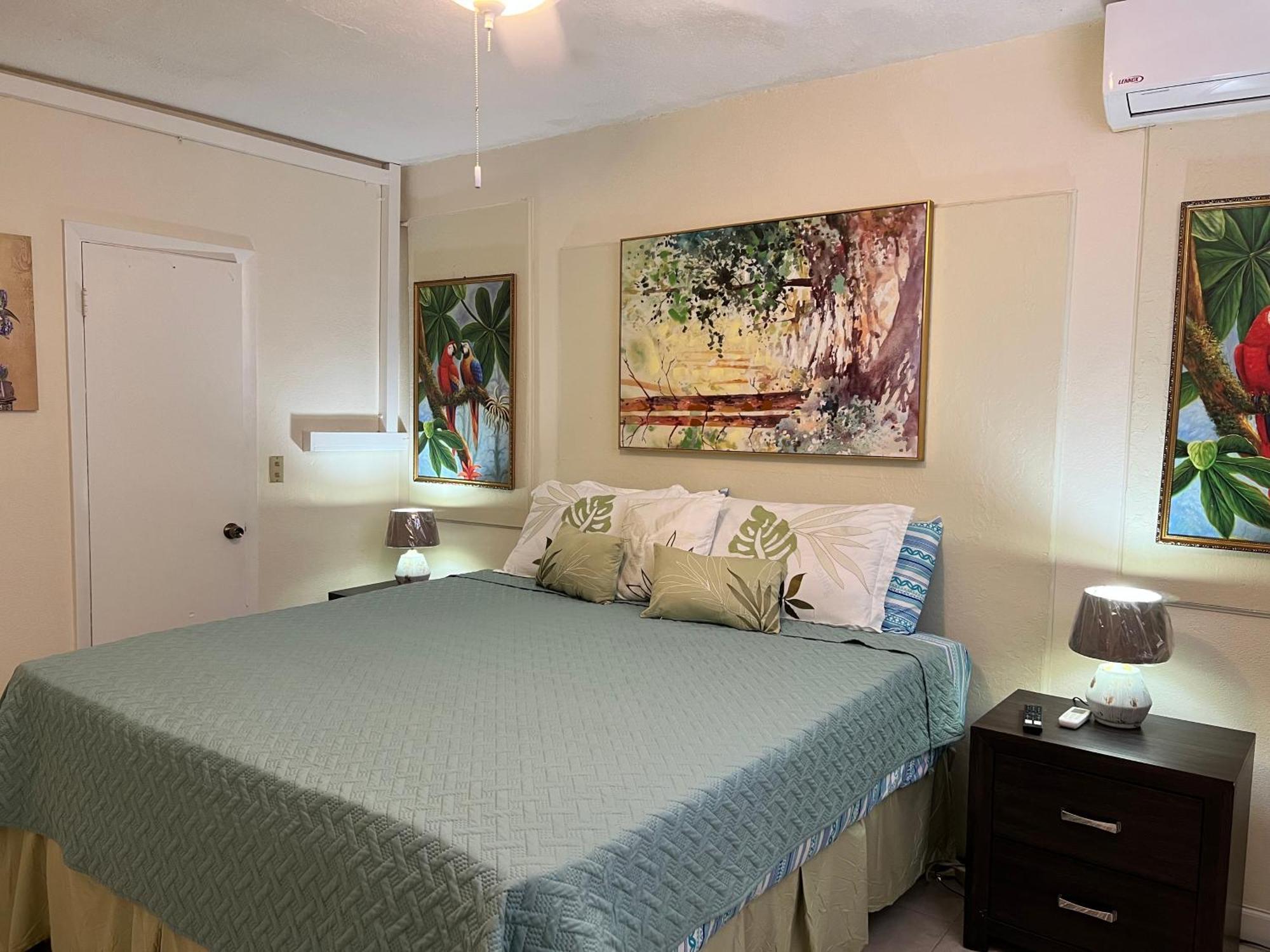 Tropical Hideaway Apartment Nassau Bagian luar foto