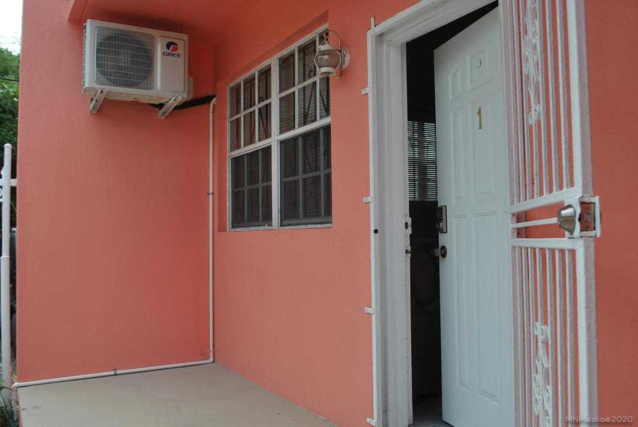 Tropical Hideaway Apartment Nassau Bagian luar foto